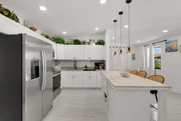 $3,950 | 1433 Northeast 53rd Court, Pompano Beach, FL 33064