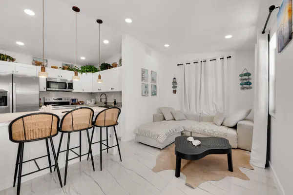 $3,950 | 1433 Northeast 53rd Court, Pompano Beach, FL 33064