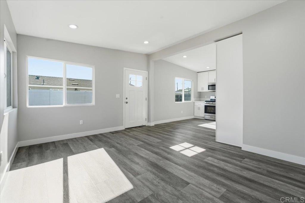 1839 Rios Avenue Chula Vista, CA 91911 - Photo 8 of 34