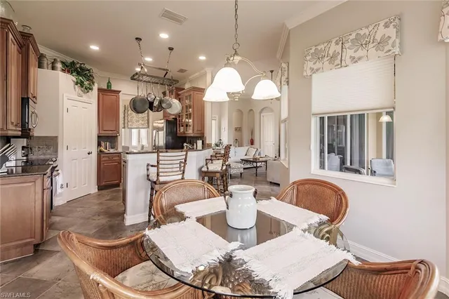 $12,000 | 6105 Dogleg Drive, Naples, FL 34113