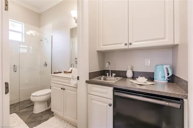 $12,000 | 6105 Dogleg Drive, Naples, FL 34113