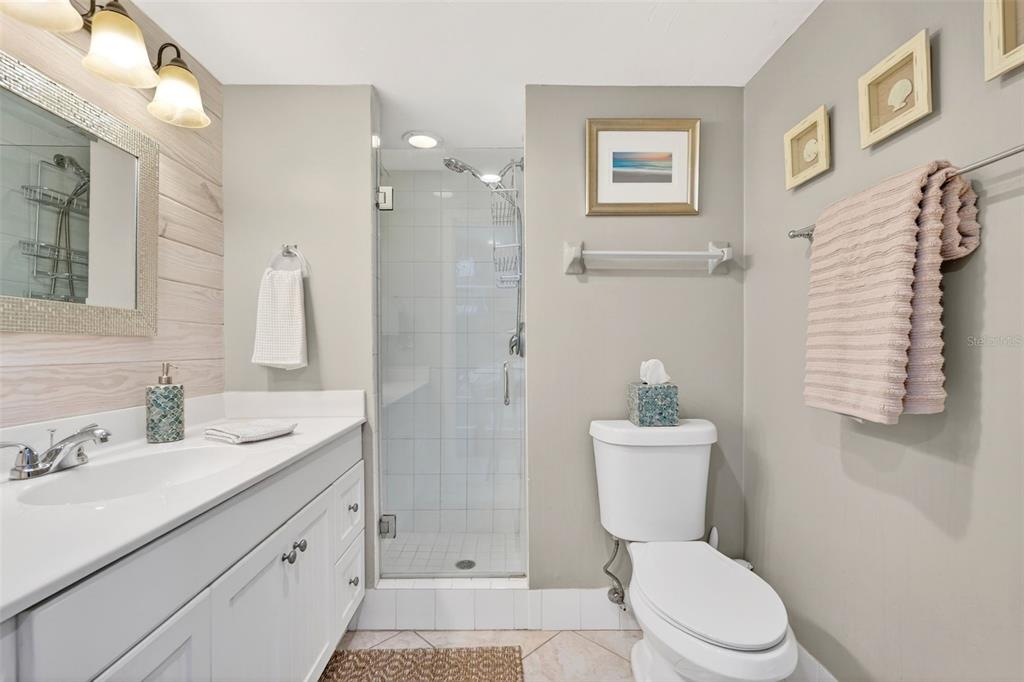 633 Alhambra Road, Unit 205 Venice, FL 34285 - Photo 19 of 36 Gallery Image 19