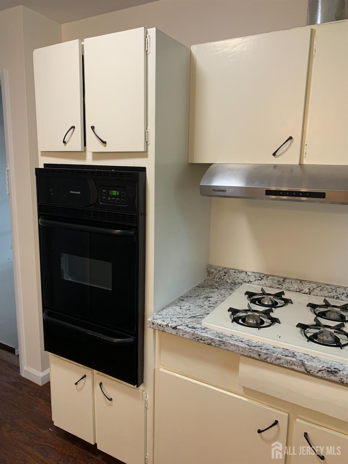 2 Brookside Road Edison, NJ 08817 - Photo 11 of 16