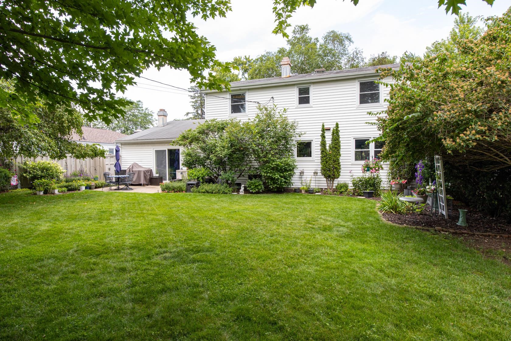 1715 North Viola Street Appleton, WI 54911 - Photo 33 of 44