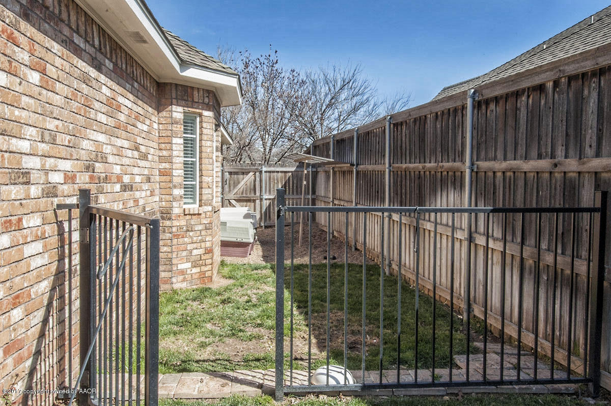 7613 Bayswater Road Amarillo, TX 79119 - Photo 36 of 44 DOG RUN