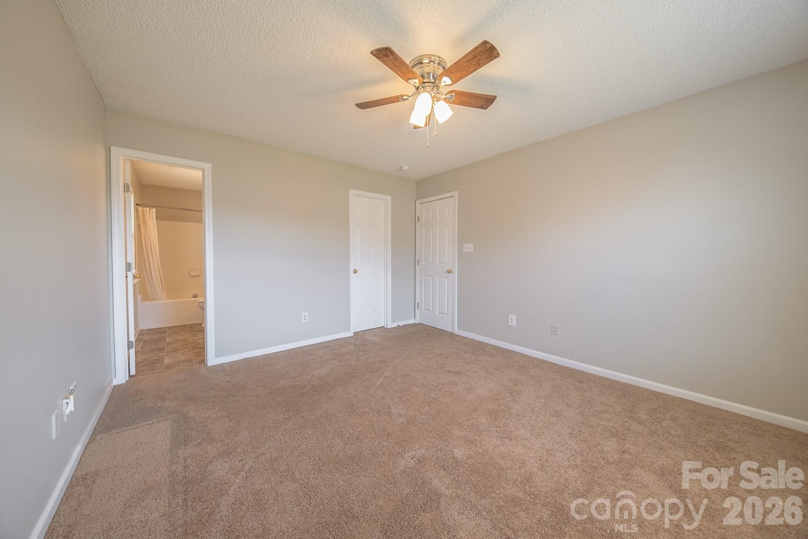 3003 Fairglen Road Charlotte, NC 28269 - Photo 8 of 17 Gallery Image 8