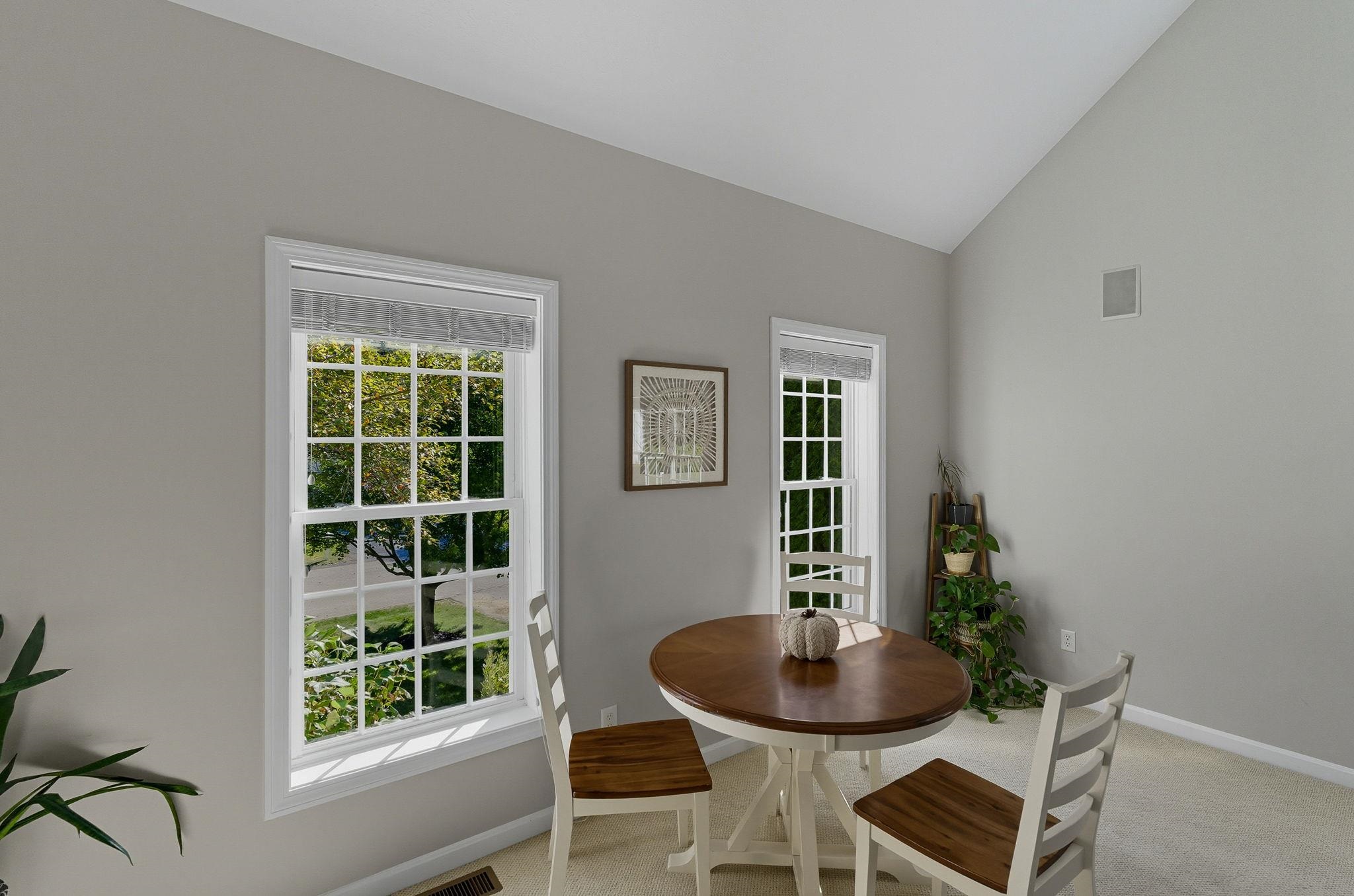 32 Summit Road Bedford, NH 03110 - Photo 10 of 40