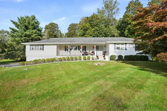 $1,459,000 | 2 Westmoreland Road, Ridgefield, CT 06877