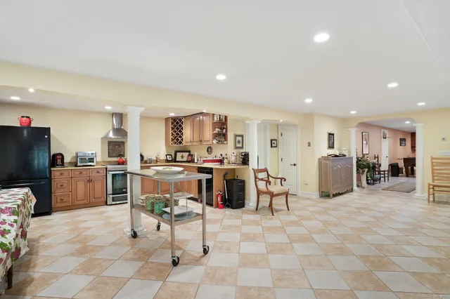 $1,459,000 | 2 Westmoreland Road, Ridgefield, CT 06877