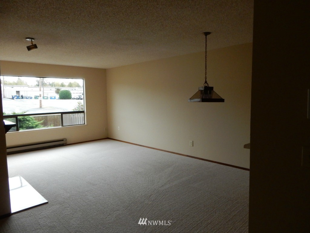 1175 Harrington Place Northeast, Unit 111 Renton, WA 98056 - Photo 7 of 15 Gallery Image 7