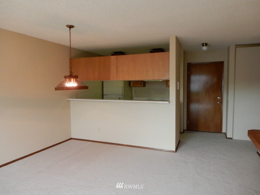 1175 Harrington Place Northeast, Unit 111 Renton, WA 98056 - Photo 8 of 15 Gallery Image 8