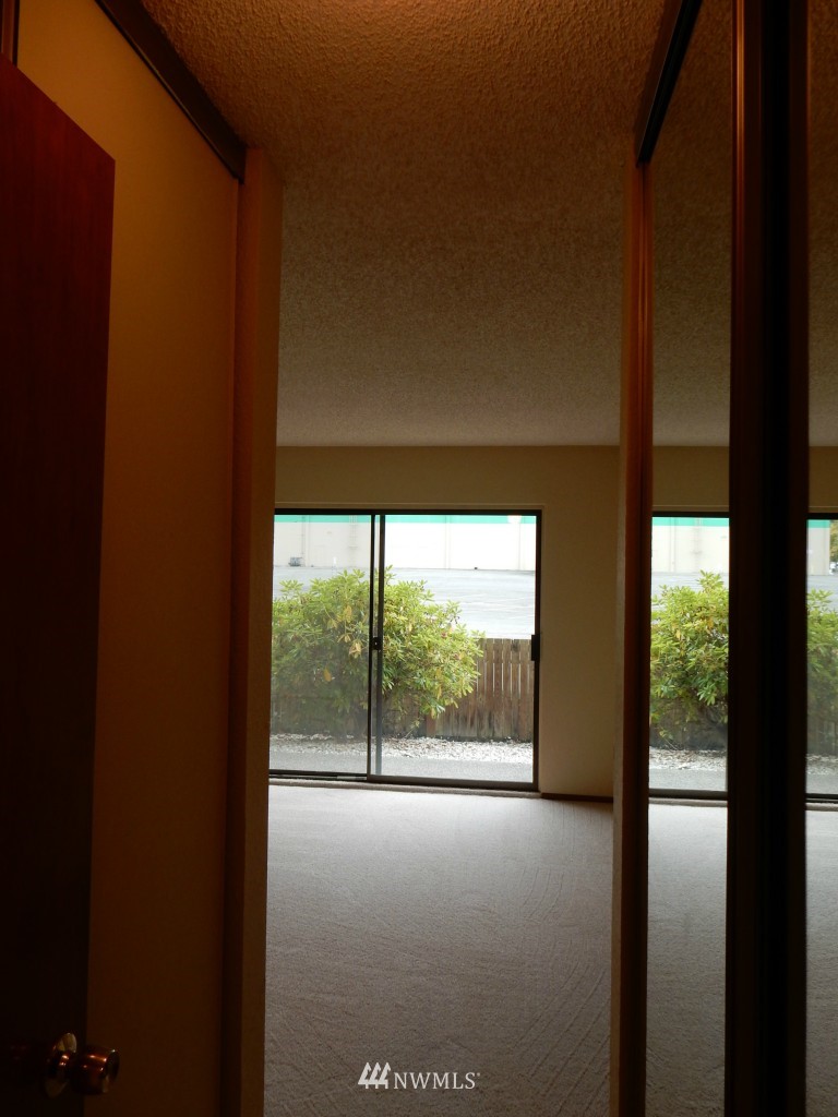 1175 Harrington Place Northeast, Unit 111 Renton, WA 98056 - Photo 9 of 15 Gallery Image 9