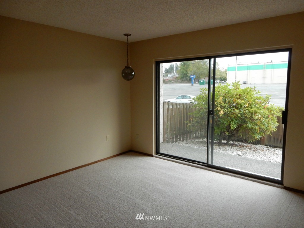 1175 Harrington Place Northeast, Unit 111 Renton, WA 98056 - Photo 10 of 15 Gallery Image 10