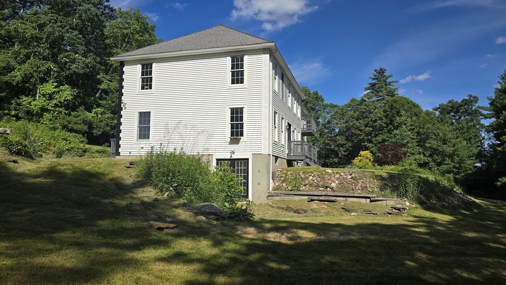 8 Martin Road Brookfield, MA 01506 - Photo 3 of 40