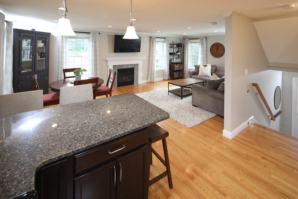 17 Warren Road Tewksbury, MA 01876 - Photo 10 of 35 Gallery Image 10
