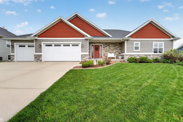 $650,000 | 1808 Three Wood Drive, Mount Horeb, WI 53572