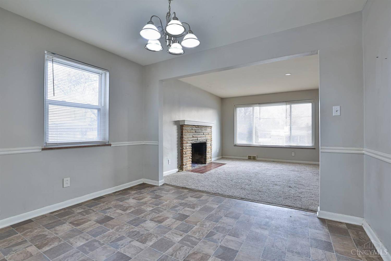 2079 Ebenezer Road Cincinnati, OH 45233 - Photo 9 of 33
