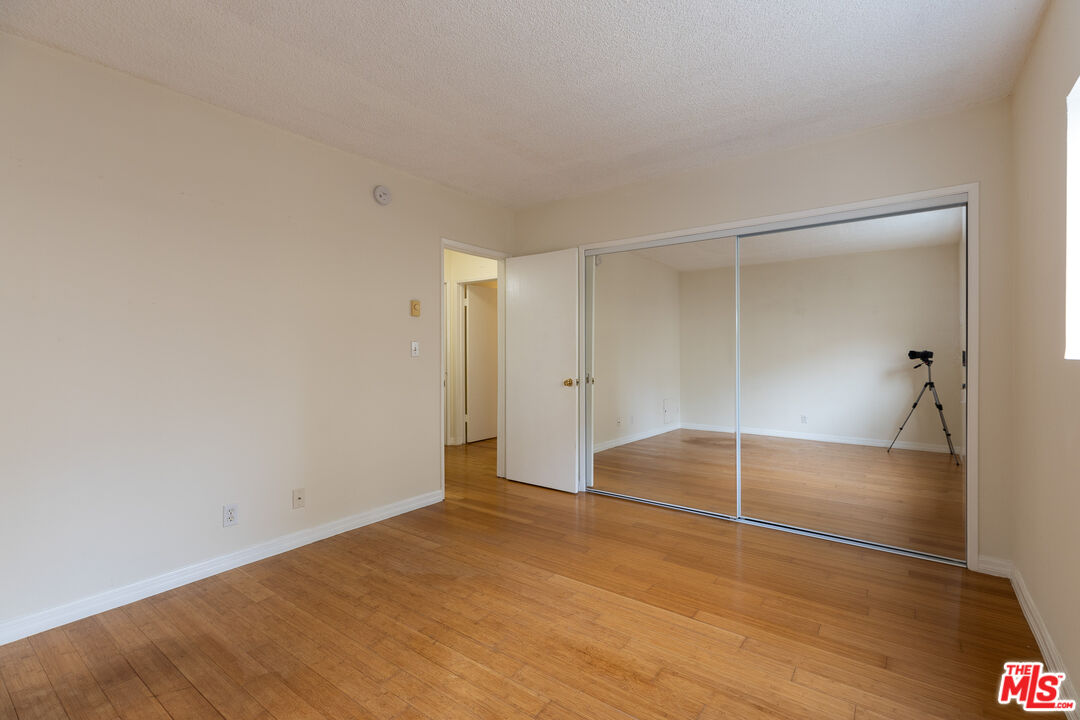 1033 6th Street, Unit 107 Santa Monica, CA 90403 - Photo 13 of 18