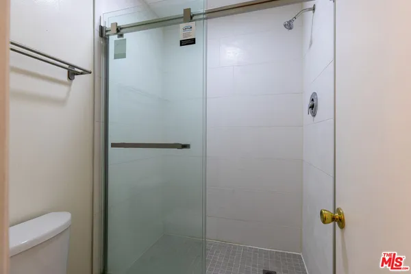 $3,980 | 1033 6th Street, Unit 107, Santa Monica, CA 90403