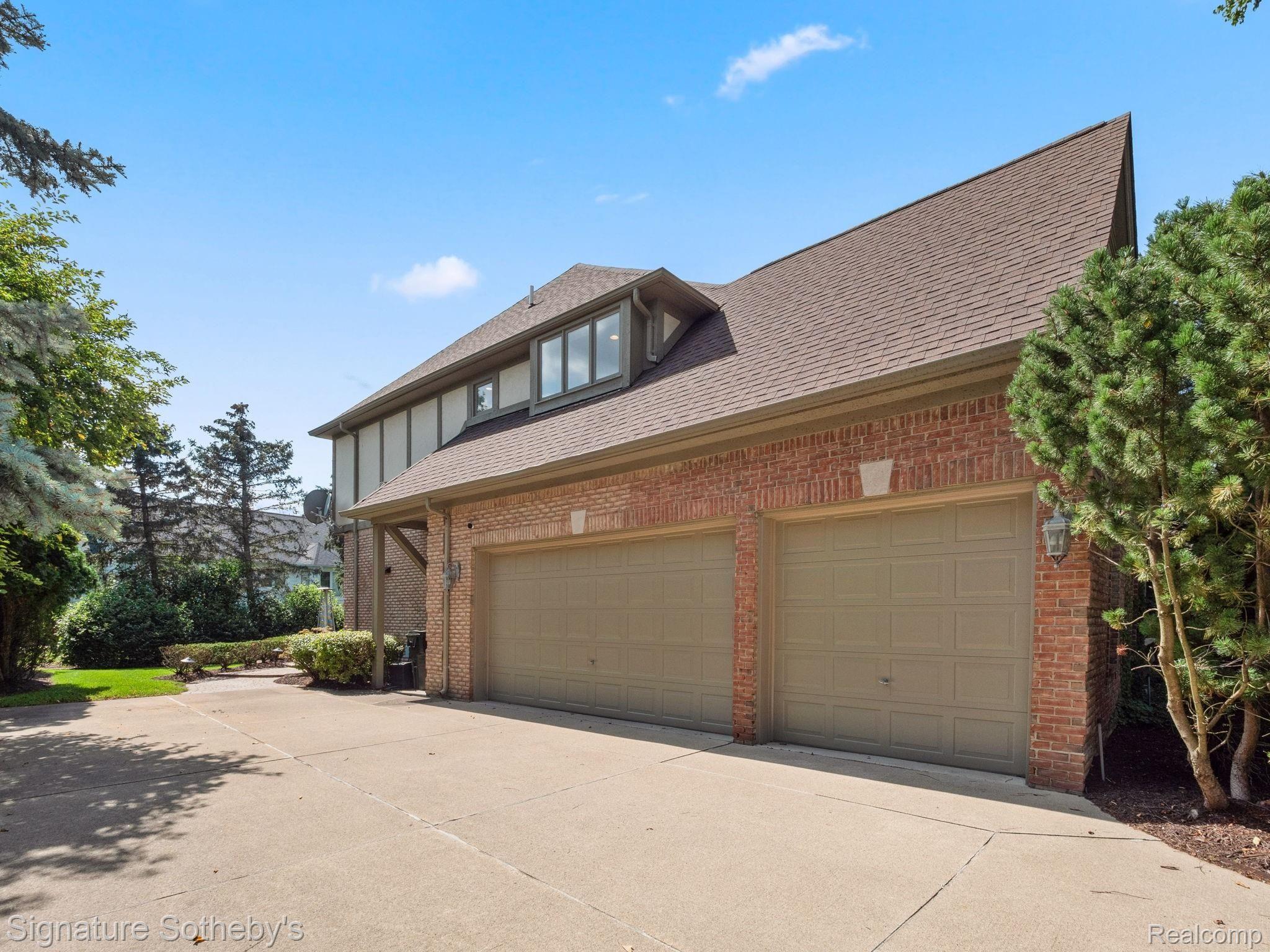 2085 Mapleridge Road Rochester, MI 48309 - Photo 58 of 58 3-web-or-mls-P3966196.jpg