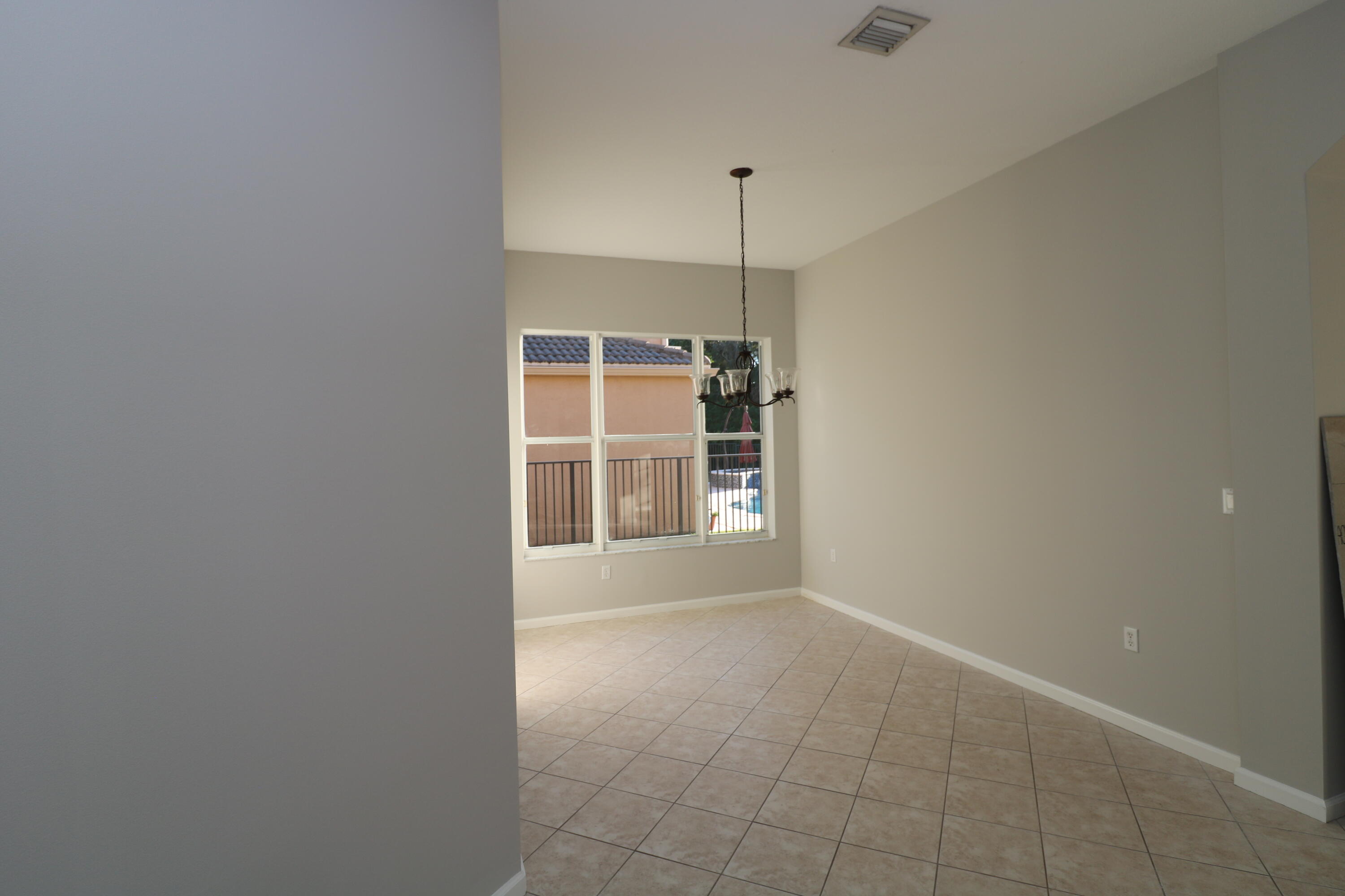 2017 Reston Circle Royal Palm Beach, FL 33411 - Photo 4 of 23 A1DAEE2B-1843-4451-8721-AC84A5E5846B