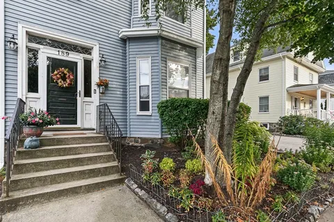 $775,000 | 189 Washington Street, Unit 2, Winchester, MA 01890