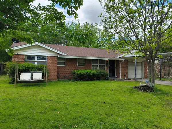 $175,000 | 600 Thompson Drive, Saginaw, TX 76179