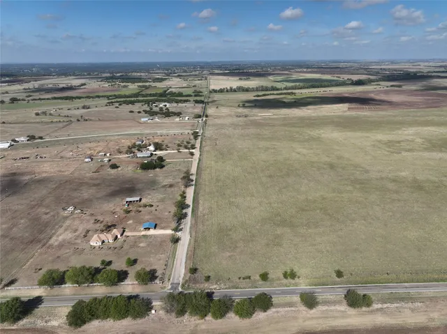 $290,000 | 000 County Road, Oglesby, TX 76561