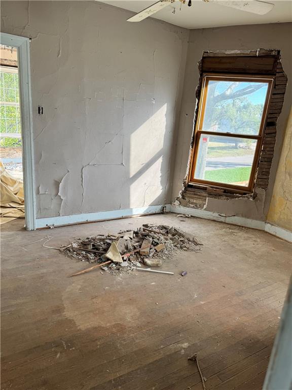 509 Southwest Taylor Street Topeka, KS 66603 - Photo 14 of 21