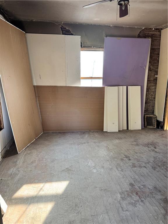 509 Southwest Taylor Street Topeka, KS 66603 - Photo 8 of 21