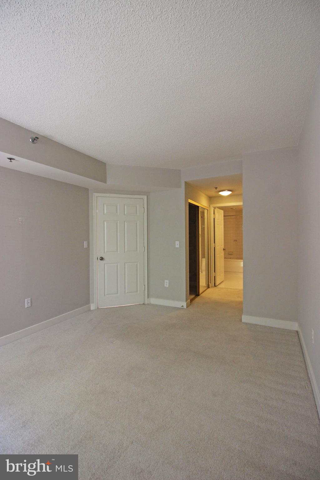 1045 North Utah Street, Unit 108 Arlington, VA 22203 - Photo 14 of 22