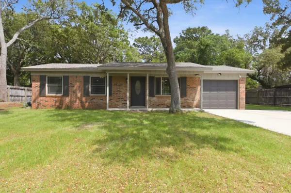 $329,000 | 54 Berwick Circle, Shalimar, FL 32579