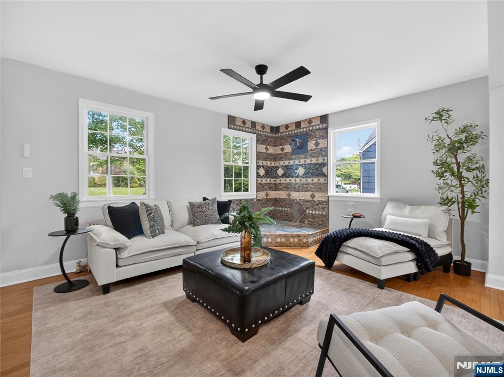538 Coolidge Place Paramus, NJ 07652 - Photo 6 of 42
