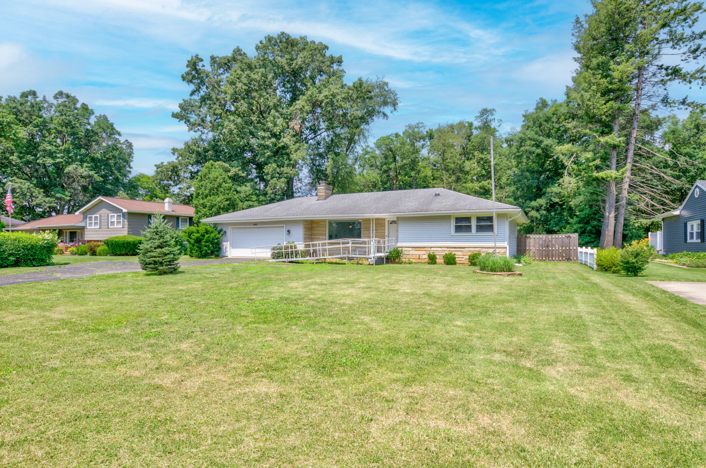 2912 Horton Road Jackson, MI 49203 - Photo 1 of 38 1