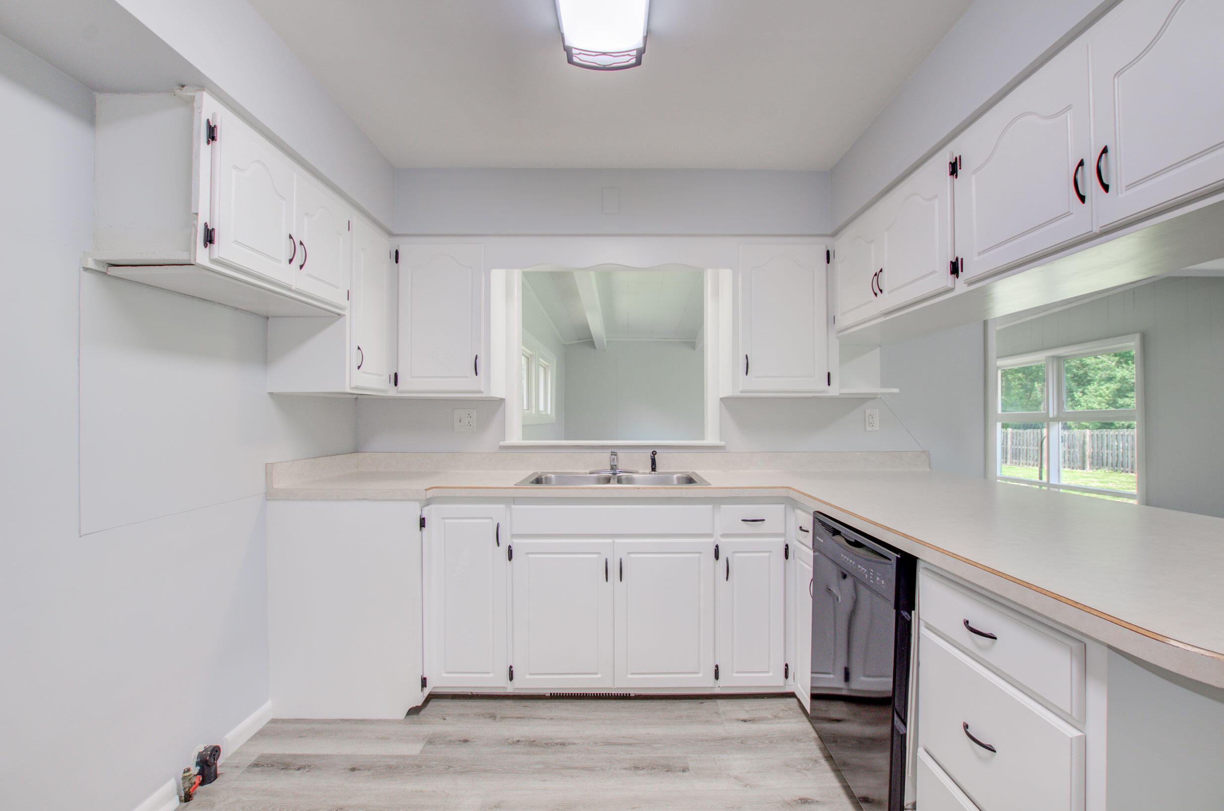 2912 Horton Road Jackson, MI 49203 - Photo 16 of 38 16