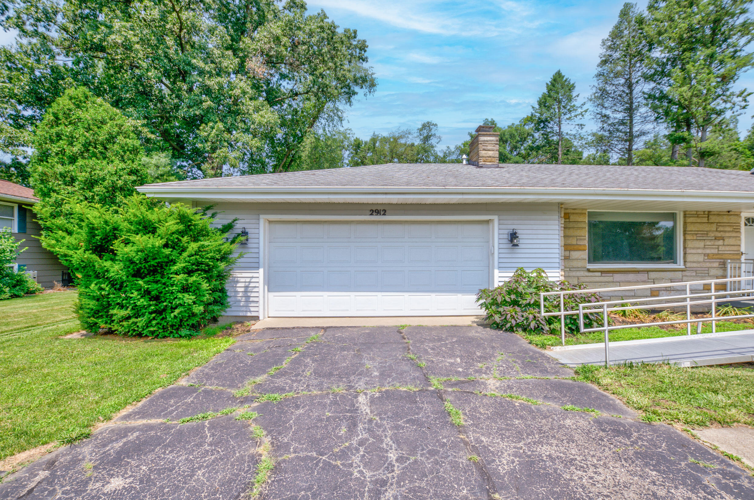 2912 Horton Road Jackson, MI 49203 - Photo 3 of 38 3