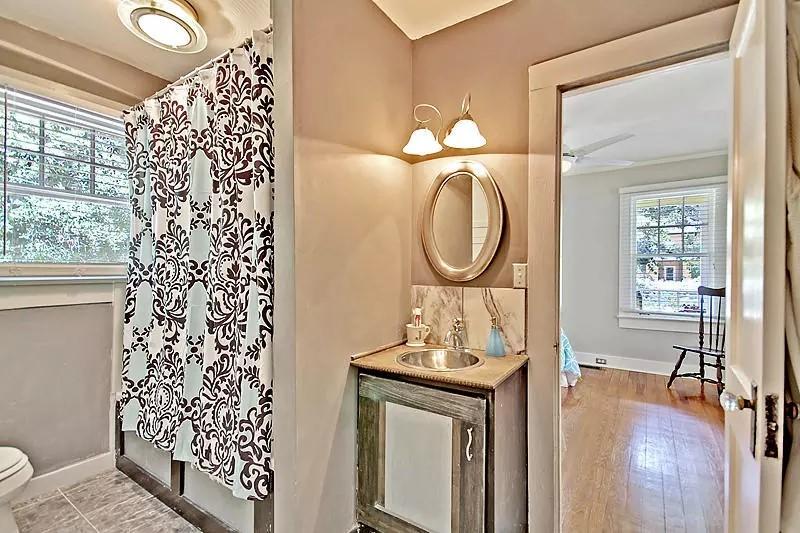 1607 Jessamine Road Charleston, SC 29407 - Photo 5 of 9 1607 Jessamine Bath 1