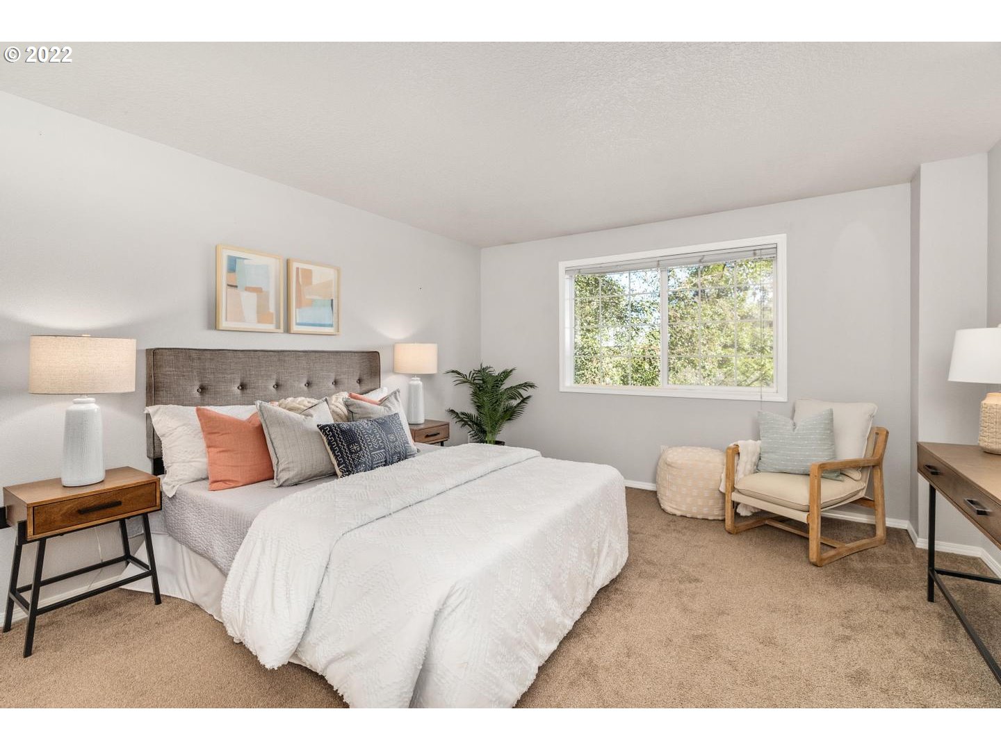 7541 Southwest View Point Terrace Portland, OR 97219 - Photo 13 of 26 Bedroom, Primary