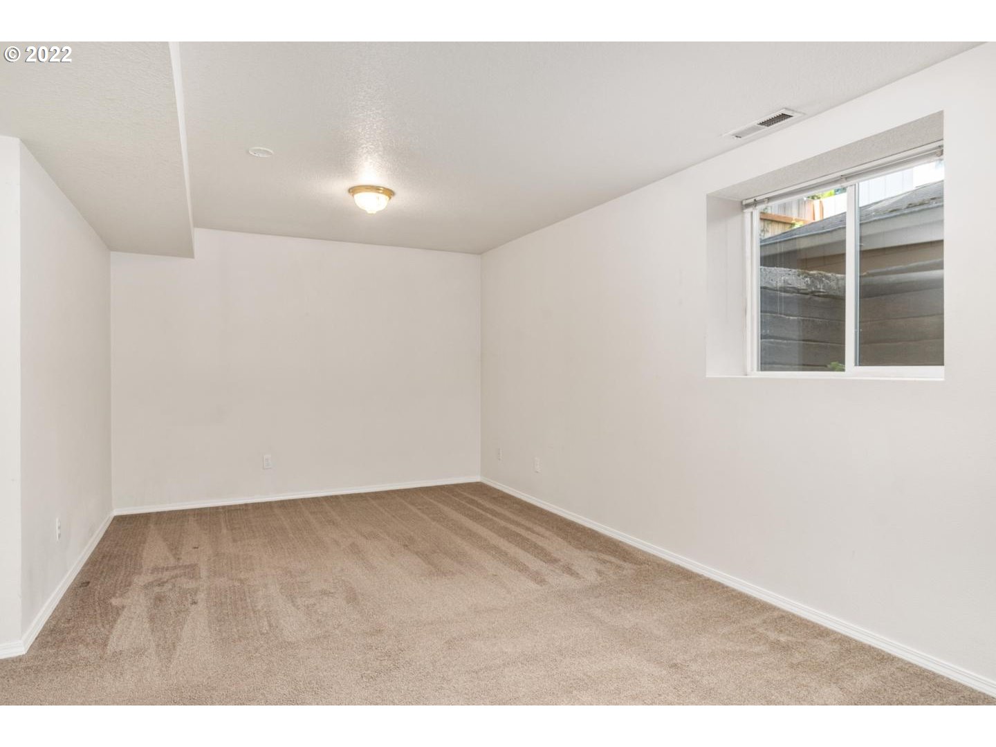 7541 Southwest View Point Terrace Portland, OR 97219 - Photo 21 of 26 Bonus Room