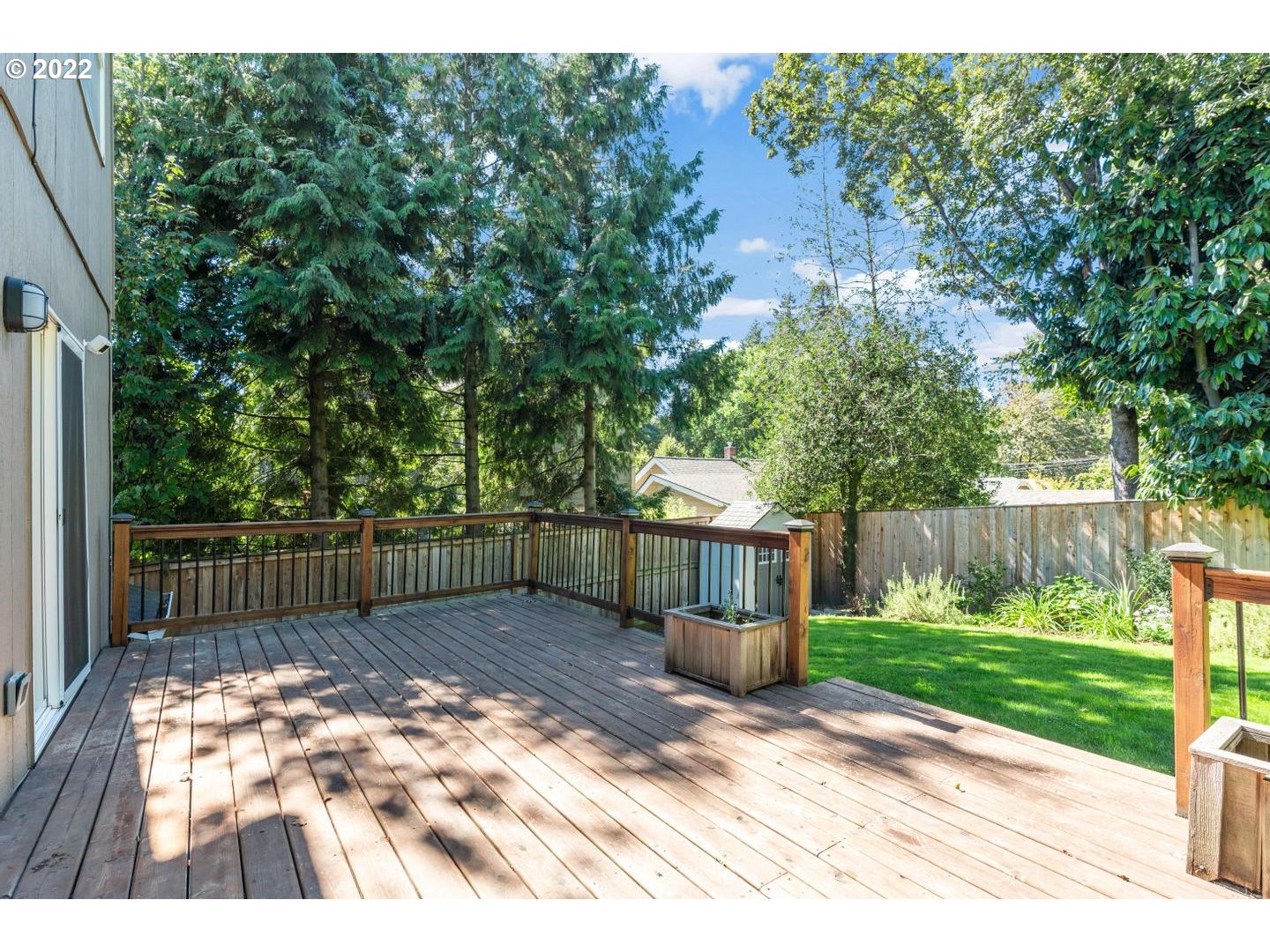 7541 Southwest View Point Terrace Portland, OR 97219 - Photo 22 of 26 Deck