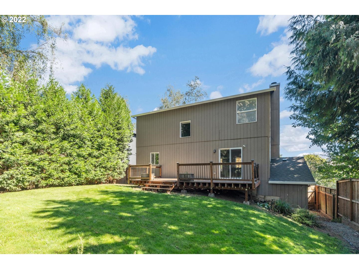 7541 Southwest View Point Terrace Portland, OR 97219 - Photo 25 of 26