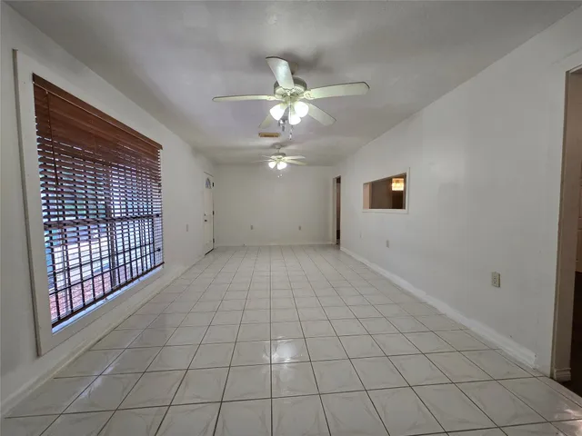 $275,000 | 9621 Sweetwater Lane, Houston, TX 77037