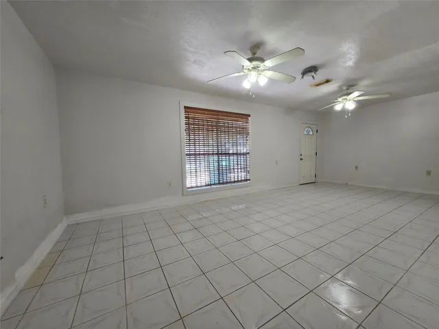 $275,000 | 9621 Sweetwater Lane, Houston, TX 77037