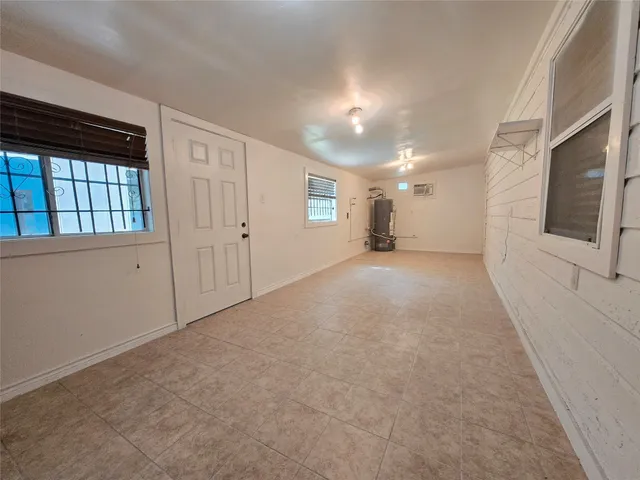 $275,000 | 9621 Sweetwater Lane, Houston, TX 77037