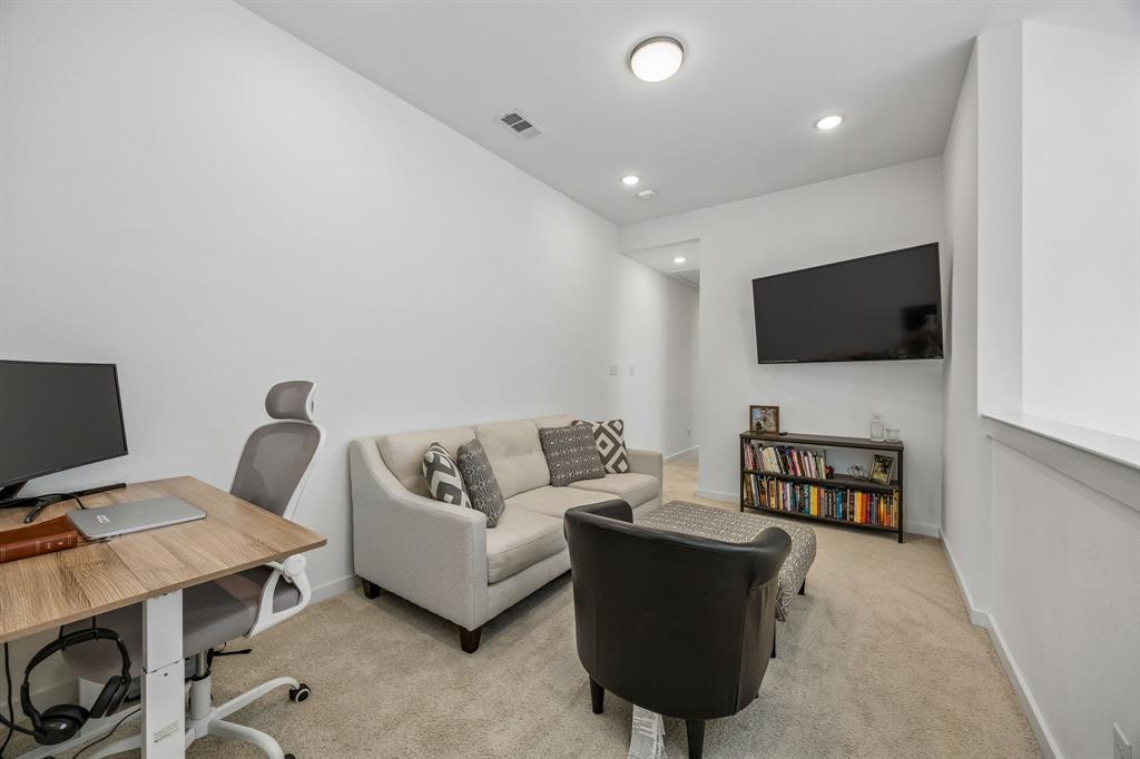 1133 Queensdown Way Forney, TX 75126 - Photo 19 of 29