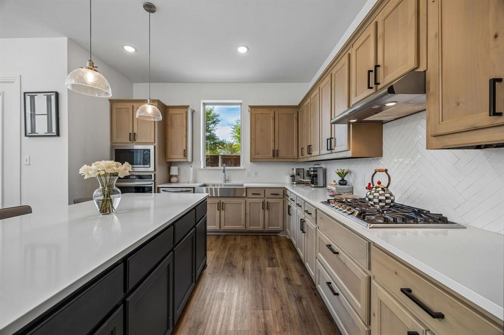 1133 Queensdown Way Forney, TX 75126 - Photo 10 of 29