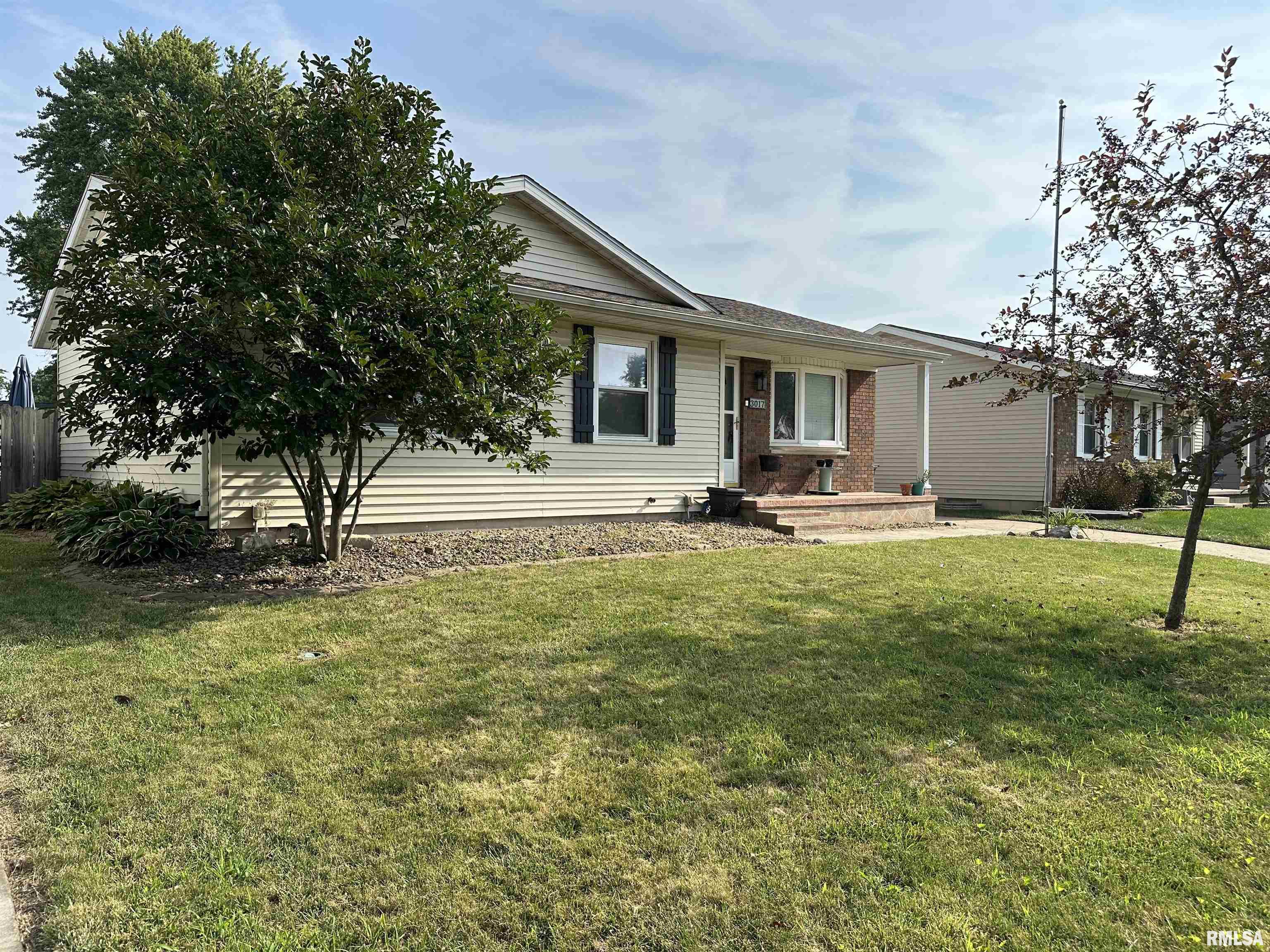 3017 Somerton Road Springfield, IL 62702 - Photo 1 of 8