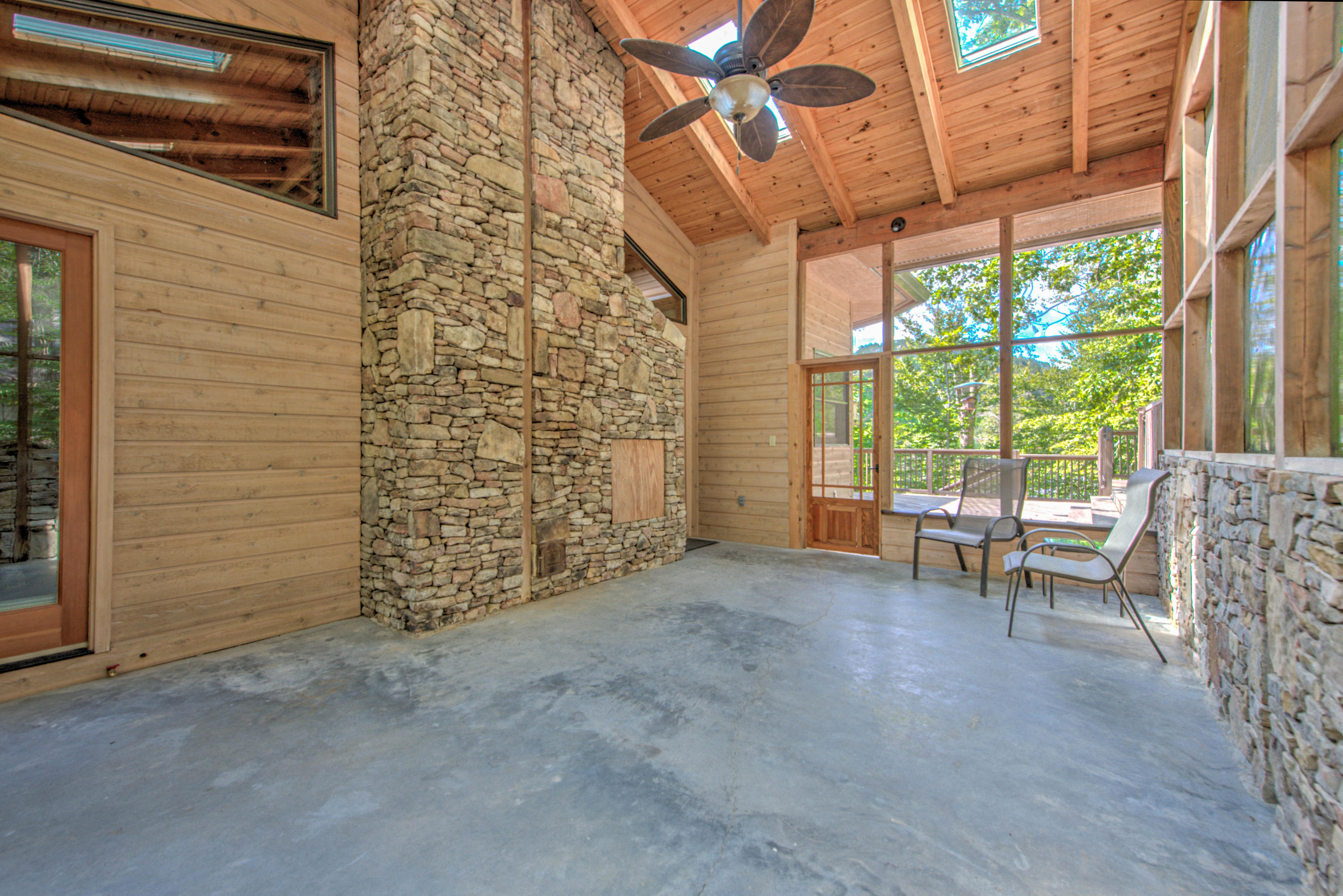 118 Graceland Road Oak Ridge, TN 37830 - Photo 18 of 34 29