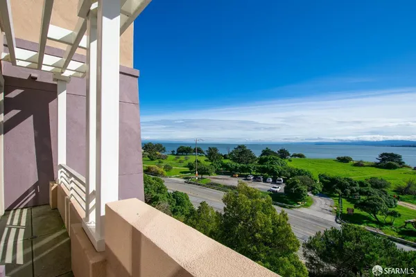 $4,595 | 101 Crescent Way, Unit 2111, San Francisco, CA 94134