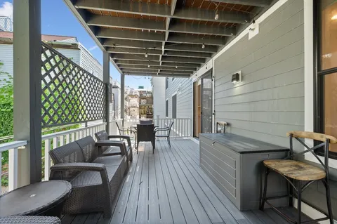 $1,299,000 | 260 Gold Street, Unit 101, Boston, MA 02127